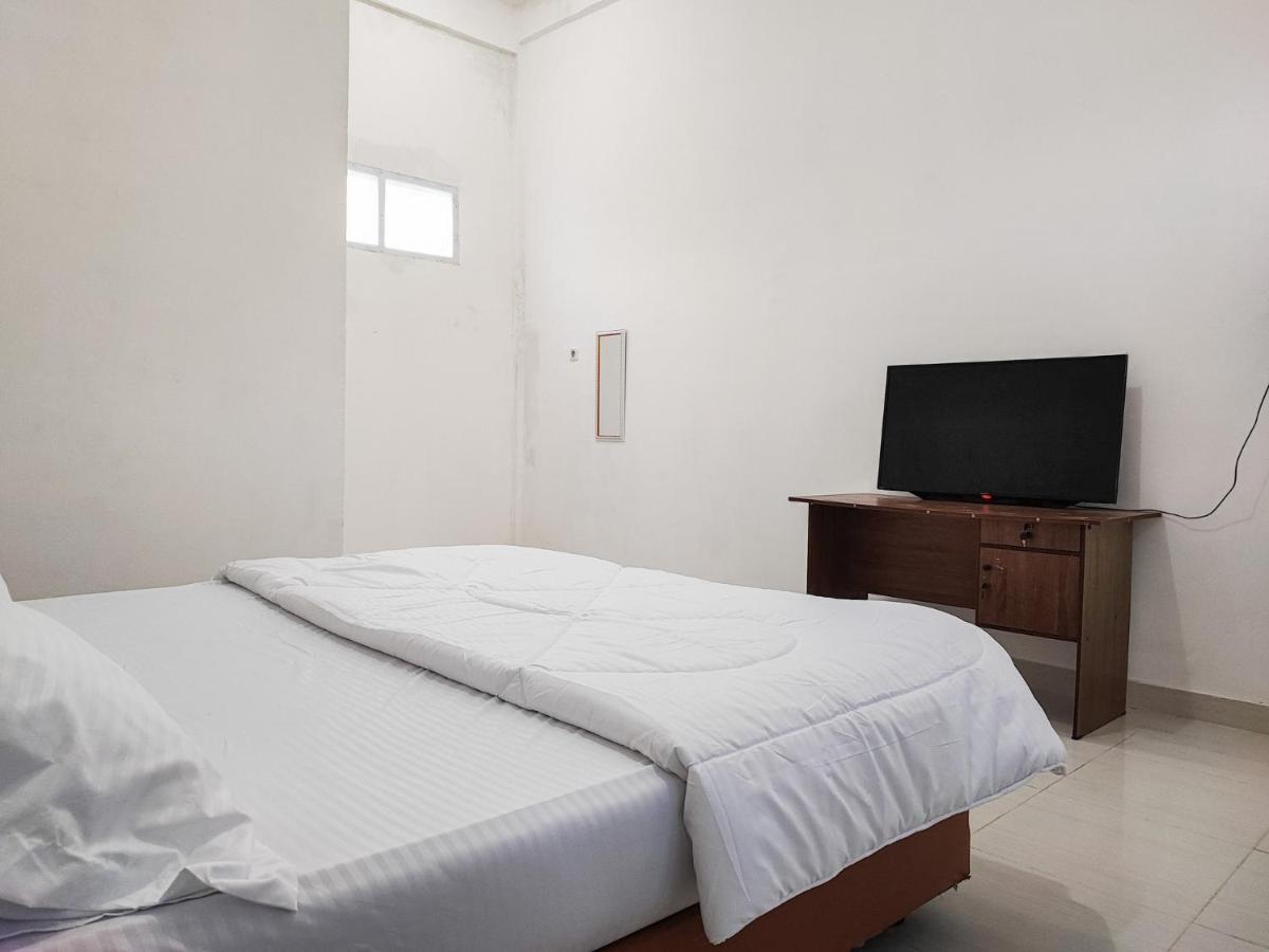 Adela Homestay Syariah Near Universitas Muhammadiyah Jambi Mitra Reddoorz Buitenkant foto